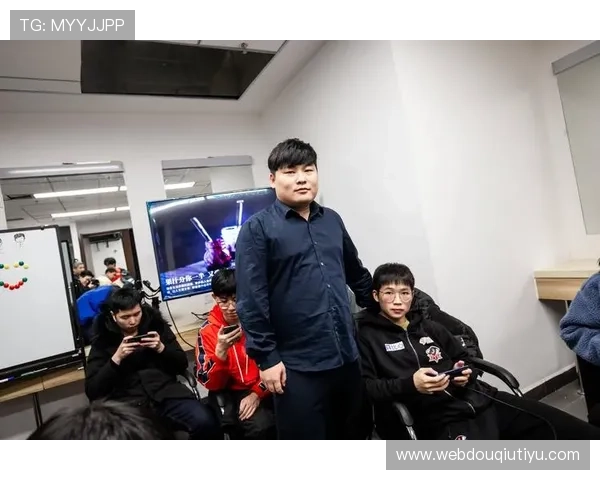 官方2023版斗球直播全新界面设计，提升用户观看体验与互动乐趣